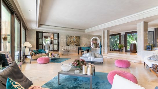 Villa en venta en Paraiso Barronal, Estepona Este