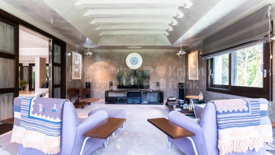 Villa en venta en Paraiso Barronal, Estepona Este