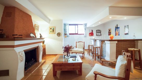 Villa zum Verkauf in Altos Reales, Marbella Goldene Meile