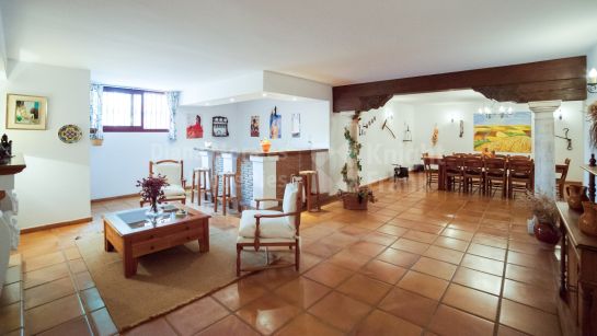 Villa zum Verkauf in Altos Reales, Marbella Goldene Meile