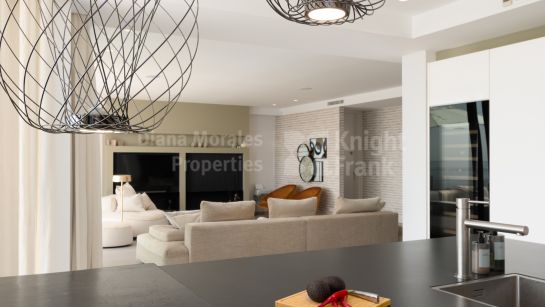 Villa en venta en Cabopino, Marbella Este
