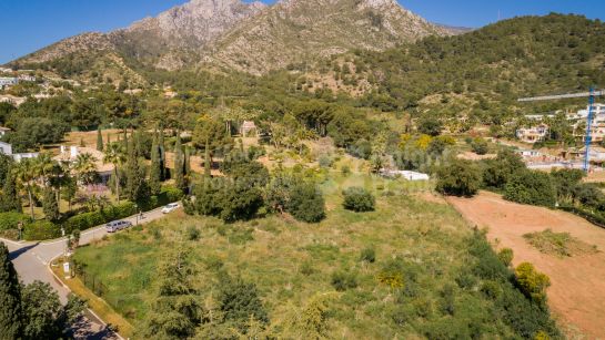 Parcela en venta en Cascada de Camojan, Marbella Milla de Oro
