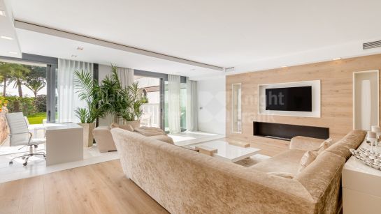 Ground Floor Duplex zum Verkauf in Gray D'Albion, Puerto Banus