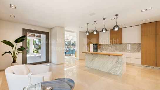 Вилла на продажу в La Quinta de Sierra Blanca, Золотая Миля