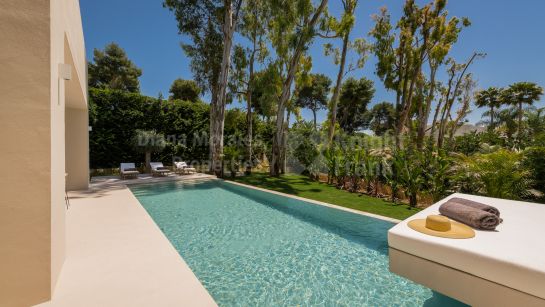 Villa to rent in Los Monteros, Marbella East
