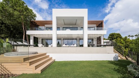 Villa en venta en Sierra Blanca, Marbella Milla de Oro