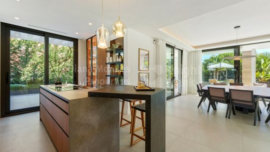 Villa zum Verkauf in Altos de Puente Romano, Marbella Goldene Meile