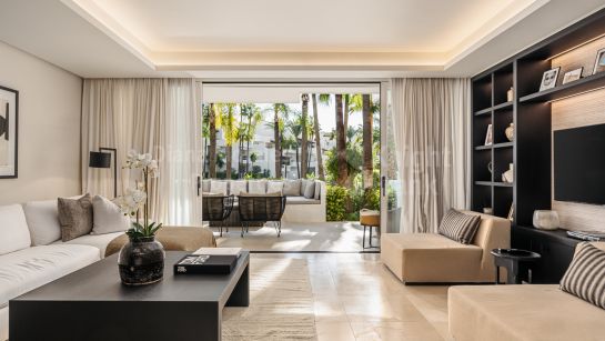 Ground Floor Apartment for sale in Marina Puente Romano, Marbella Golden Mile