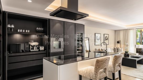 Ground Floor Apartment for sale in Marina Puente Romano, Marbella Golden Mile