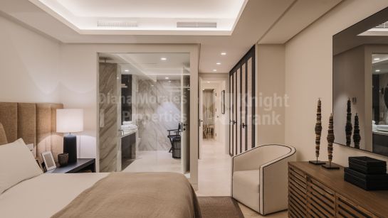 Ground Floor Apartment for sale in Marina Puente Romano, Marbella Golden Mile