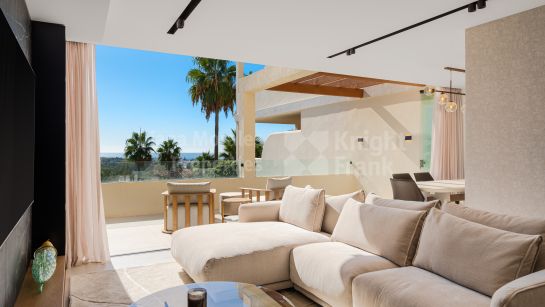 Apartment for sale in Palacetes Los Belvederes, Nueva Andalucia