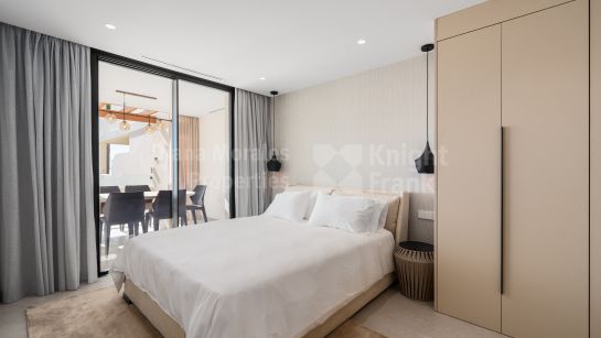 Apartment for sale in Palacetes Los Belvederes, Nueva Andalucia