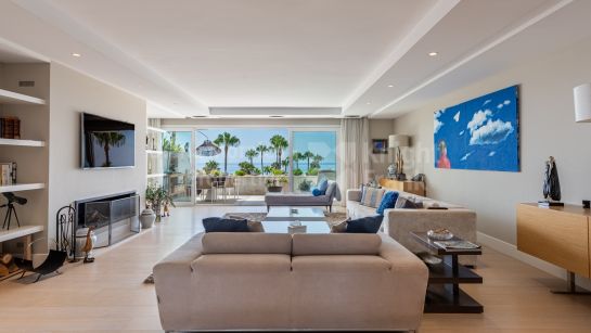 Zweistöckiges Penthouse zum Verkauf in Los Granados, Puerto Banus