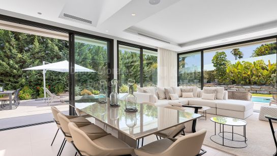 Villa zum Verkauf in La Cerquilla, Nueva Andalucia