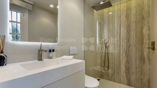 Ground Floor Apartment for sale in Puente Romano, Marbella Golden Mile