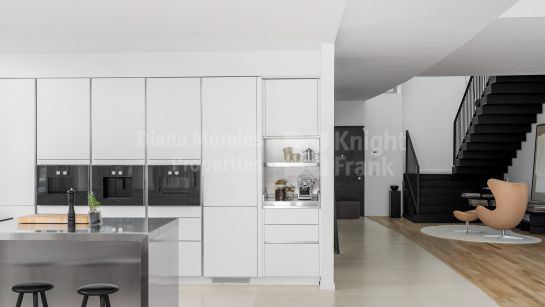 Einfamilienhaushälfte zum Verkauf in Meisho Hills, Marbella Goldene Meile