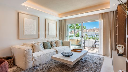 Ático en venta en El Presidente, Estepona Este