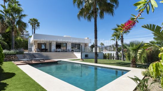 Villa en venta en Guadalmina Alta, San Pedro de Alcantara