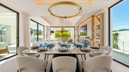 Villa en venta en Linda Vista Baja, San Pedro de Alcantara