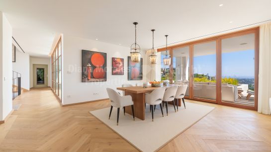 Villa en venta en The Hills, Benahavis