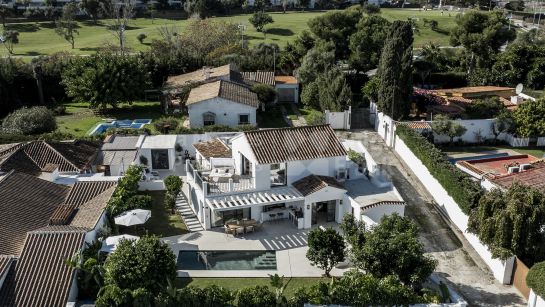 Villa à vendre à Linda Vista Baja, San Pedro de Alcantara