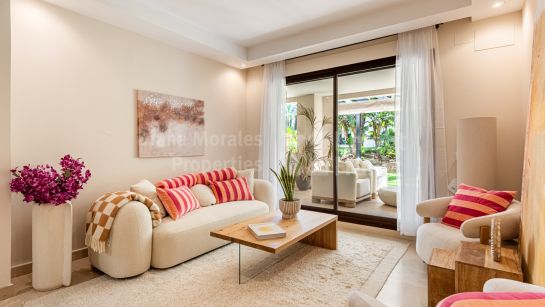 Apartamento Planta Baja en venta en Medina de Banús, Nueva Andalucia
