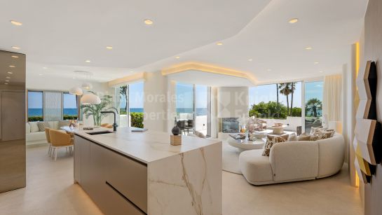 Apartamento Planta Baja en venta en Alcazaba Beach, Estepona Este