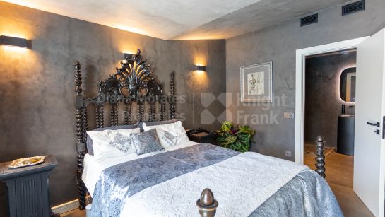 Villa for sale in Paraiso Barronal, Estepona East