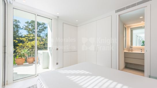 Apartamento en venta en Marina Puente Romano, Marbella Milla de Oro