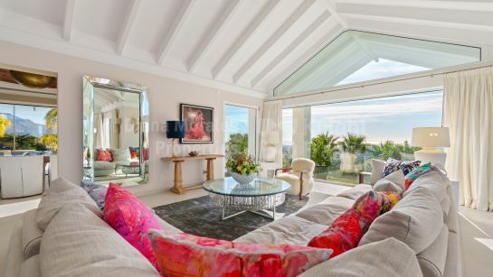 Villa en venta en Puerto del Almendro, Benahavis