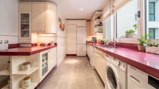 Apartamento en venta en Cipreses del Mar, Marbella Ciudad