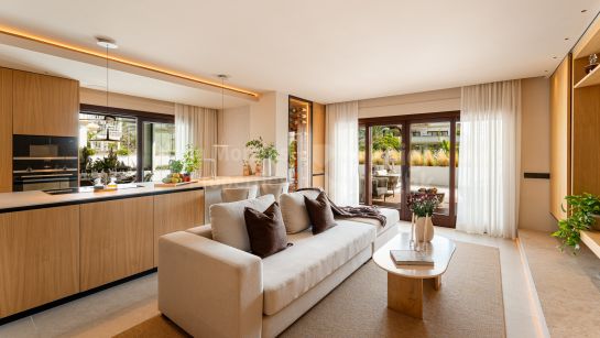 Zweistöckiges Penthouse zum Verkauf in Lomas del Rey, Marbella Goldene Meile