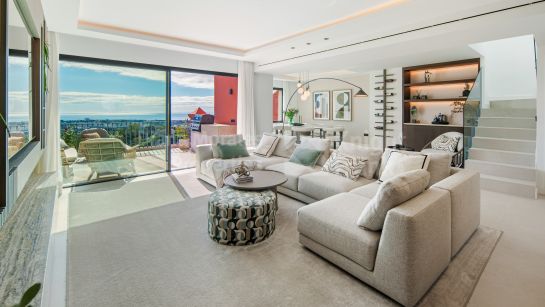 Zweistöckiges Penthouse zum Verkauf in Monte Halcones, Benahavis