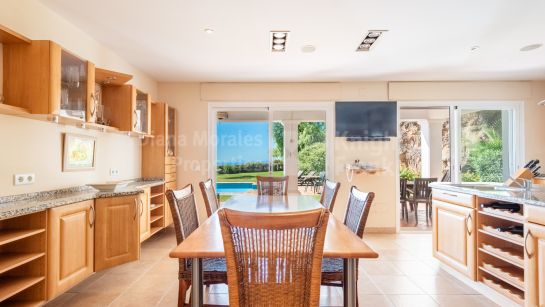 Villa zum Verkauf in Los Altos de los Monteros, Marbella Ost