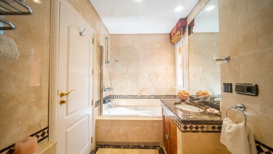 Apartamento Planta Baja en venta en Lagos de Sierra Blanca, Marbella Milla de Oro