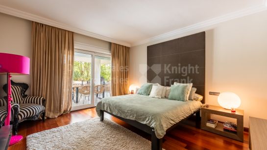 Ground Floor Apartment for sale in El Embrujo Banús, Puerto Banus