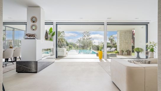 Villa zum Verkauf in Marbesa, Marbella Ost