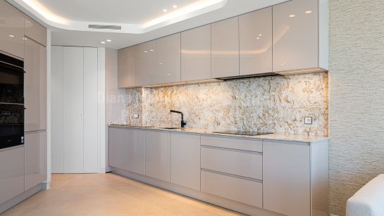 Duplex en venta en Marbella House, Marbella Ciudad