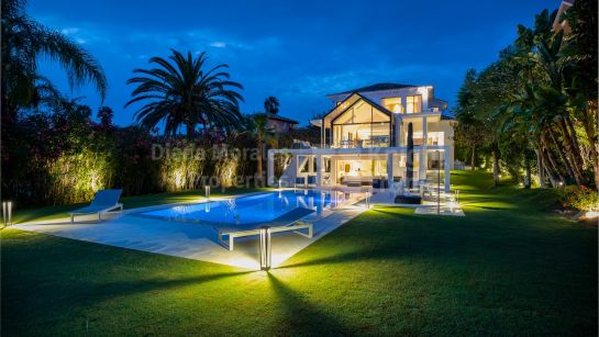 Вилла на продажу в Los Naranjos Golf, Новая Андалусия