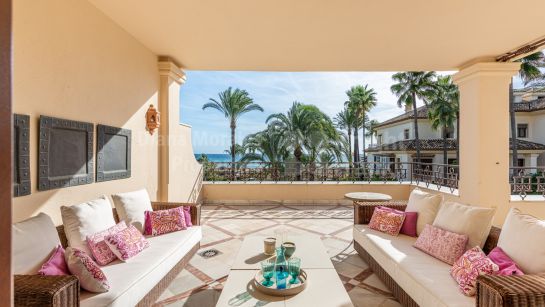 Apartment to rent in Los Monteros Playa, Marbella East