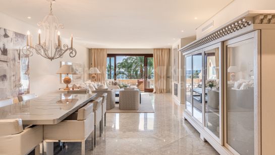 Apartment to rent in Los Monteros Playa, Marbella East
