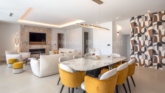 Villa for sale in Valle Romano, Estepona West