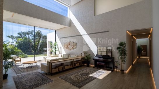 Villa zum Verkauf in El Paraiso, Estepona Ost
