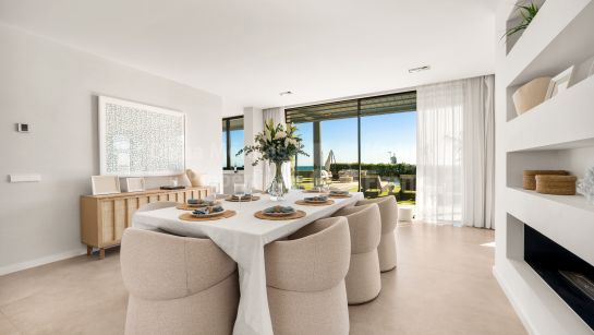 Villa for sale in El Saladillo, Estepona East
