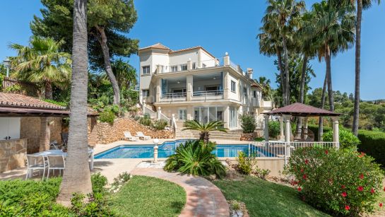 Вилла на продажу в Hacienda las Chapas, Восточная Марбелья