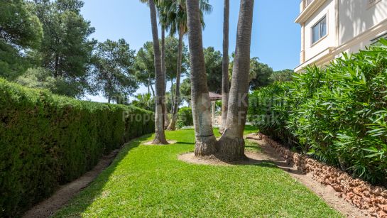 Вилла на продажу в Hacienda las Chapas, Восточная Марбелья