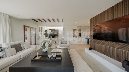 Villa for sale in Selwo, Estepona East