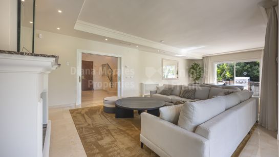 Villa for sale in La Reserva de la Quinta, Benahavis