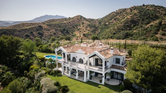 Вилла на продажу в Marbella Hill Club, Золотая Миля