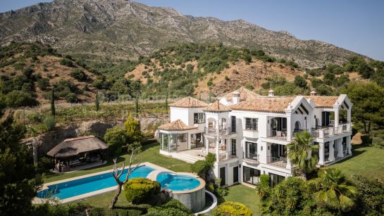 Вилла на продажу в Marbella Hill Club, Золотая Миля